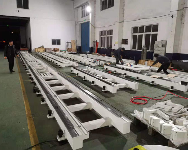 Διευθετήσιμη γραμμική ράγα Cnc ρομπότ που συνδέει για την ημι εσωκλειόμενη ράγα στα σκληρά περιβάλλοντα