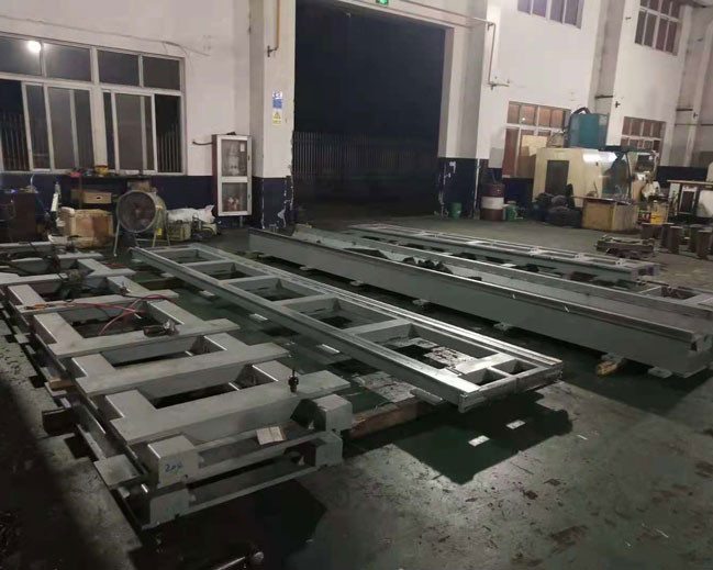Διευθετήσιμη γραμμική ράγα Cnc ρομπότ που συνδέει για την ημι εσωκλειόμενη ράγα στα σκληρά περιβάλλοντα
