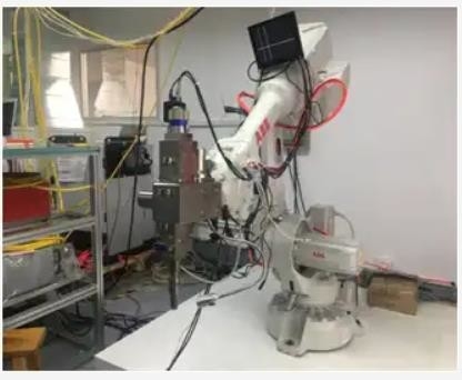 Σύστημα ABB Kuka Fanuc 6 ρομπότ συγκόλλησης λέιζερ ινών βραχίονας ρομπότ άξονα   Βάθος 0.046mm